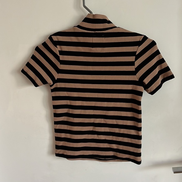 Short sleeved striped turtleneck - Picture 3 of 3